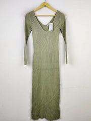 Buy online pre-used pre-loved 100% authentic & Original branded Stradivarius (BD-836) available in Pakistan. Top international brands avilable.