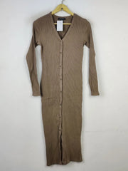 Buy online pre-used pre-loved 100% authentic & Original branded Primark (BD-839) available in Pakistan. Top international brands avilable.