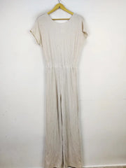 Buy online pre-used pre-loved 100% authentic & Original branded Unknown Brand (BD-847) available in Pakistan. Top international brands avilable.