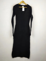 Buy online pre-used pre-loved 100% authentic & Original branded H&M (BD-84) available in Pakistan. Top international brands avilable.