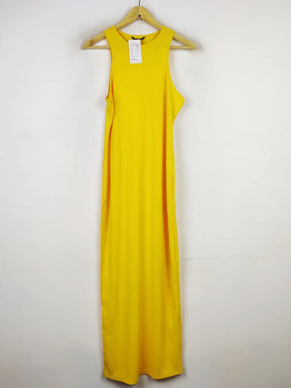 Buy online pre-used pre-loved 100% authentic & Original branded Shein (BD-860) available in Pakistan. Top international brands avilable.