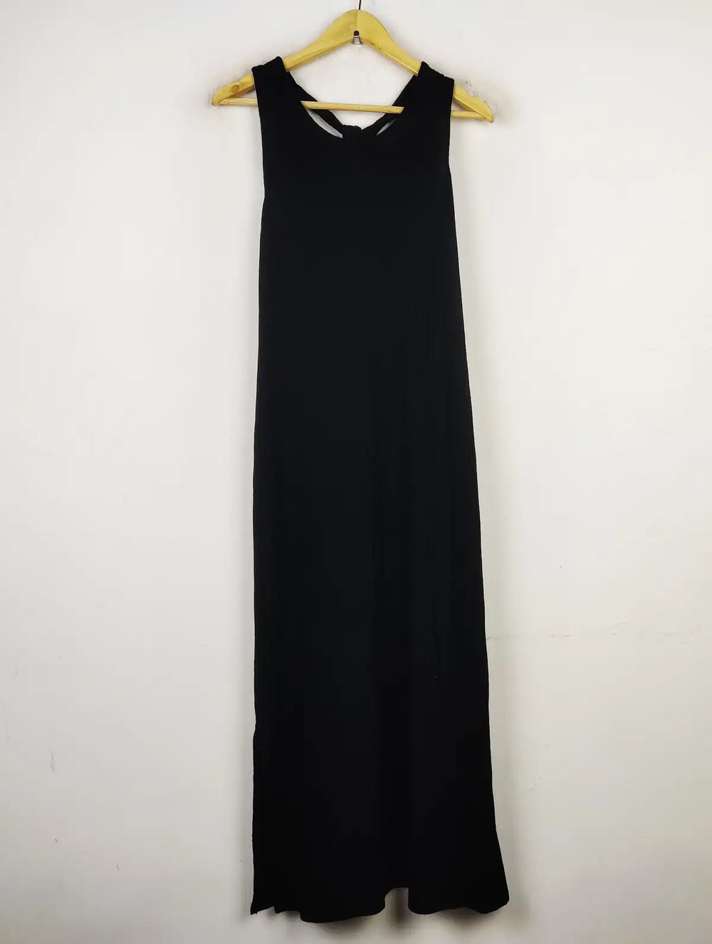 Buy online pre-used pre-loved 100% authentic & Original branded F&F (BD-878) available in Pakistan. Top international brands avilable.