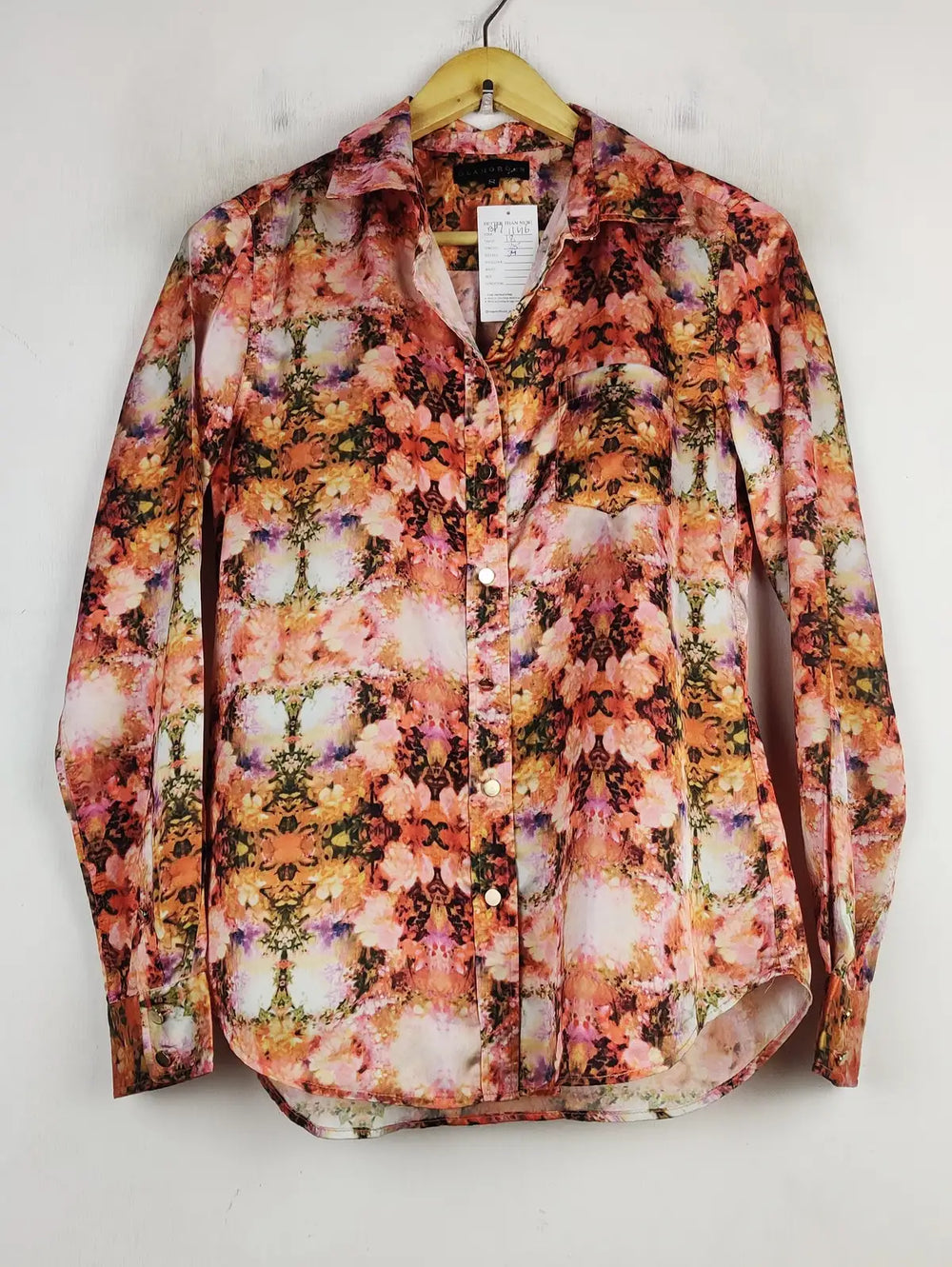 Buy online pre-used pre-loved 100% authentic & Original branded Glamorous (BDT-1146) available in Pakistan. Top international brands avilable.