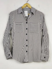 Buy online pre-used pre-loved 100% authentic & Original branded Unknown Brand (BDT-1154) available in Pakistan. Top international brands avilable.