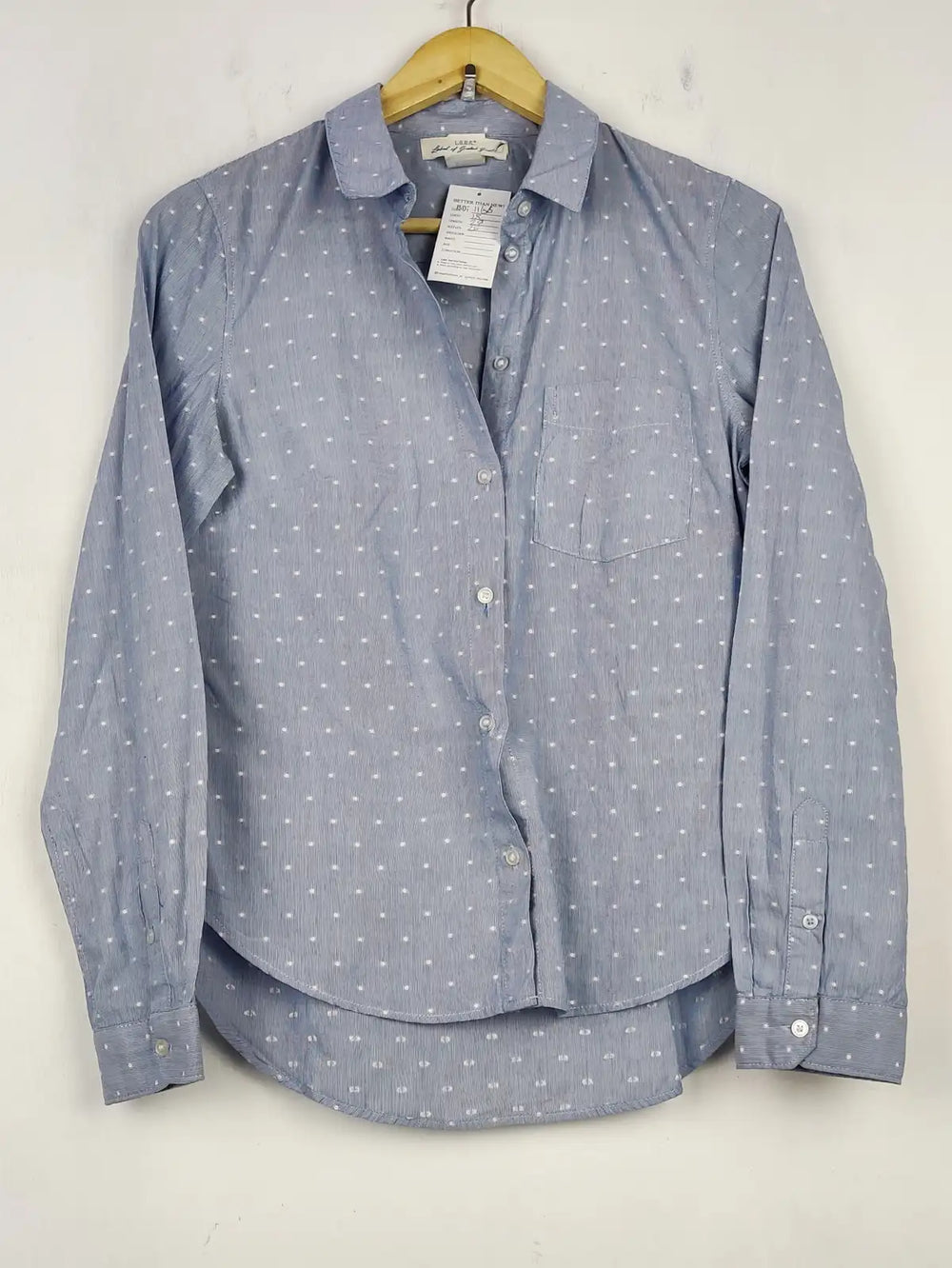 Buy online pre-used pre-loved 100% authentic & Original branded L.O.G.G (BDT-1166) available in Pakistan. Top international brands avilable.