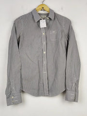 Buy online pre-used pre-loved 100% authentic & Original branded Jack Wills (BDT-1279) available in Pakistan. Top international brands avilable.