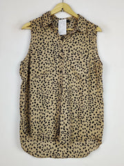 Buy online pre-used pre-loved 100% authentic & Original branded Primark (BDT-130) available in Pakistan. Top international brands avilable.