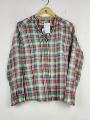 Buy online pre-used pre-loved 100% authentic & Original branded Peruna (BDT-1381) available in Pakistan. Top international brands avilable.
