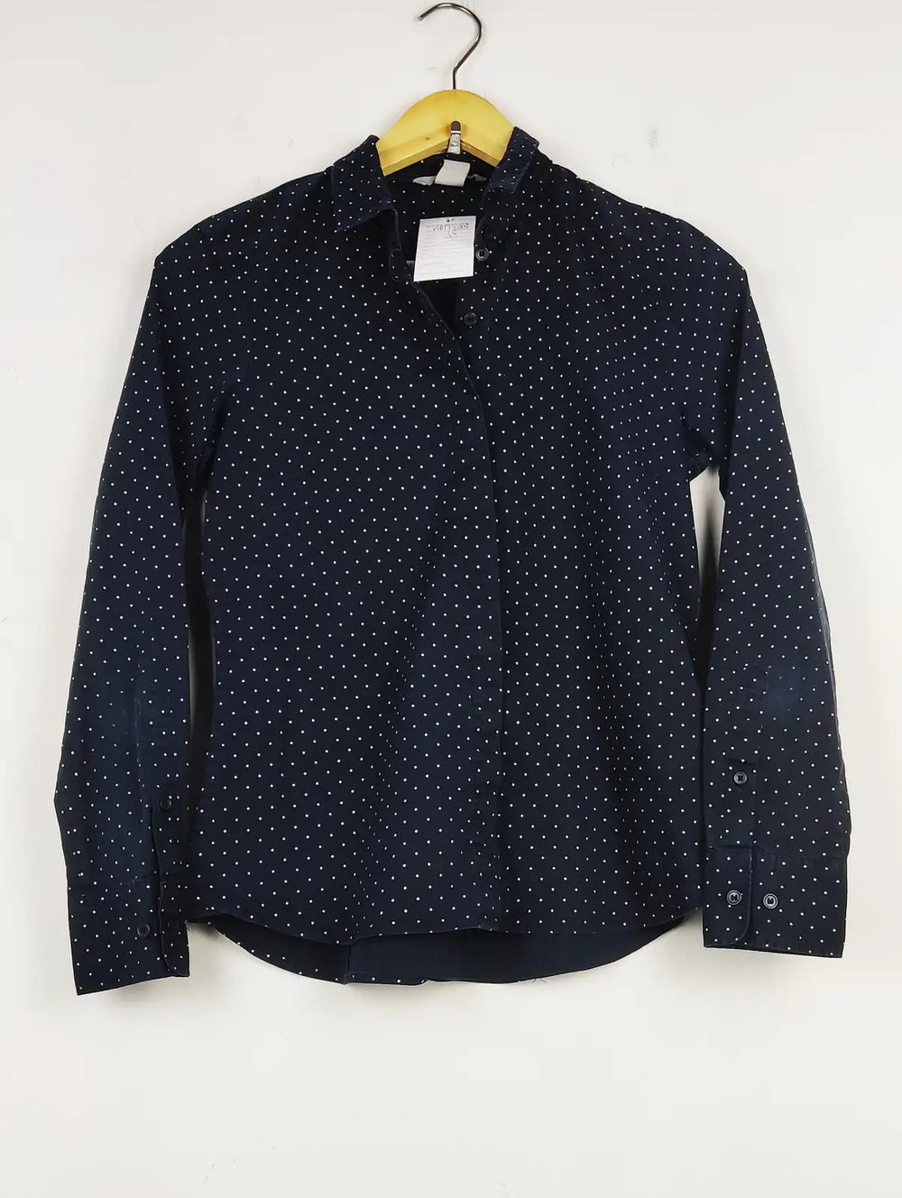 Buy online pre-used pre-loved 100% authentic & Original branded H&M (BDT-1385) available in Pakistan. Top international brands avilable.