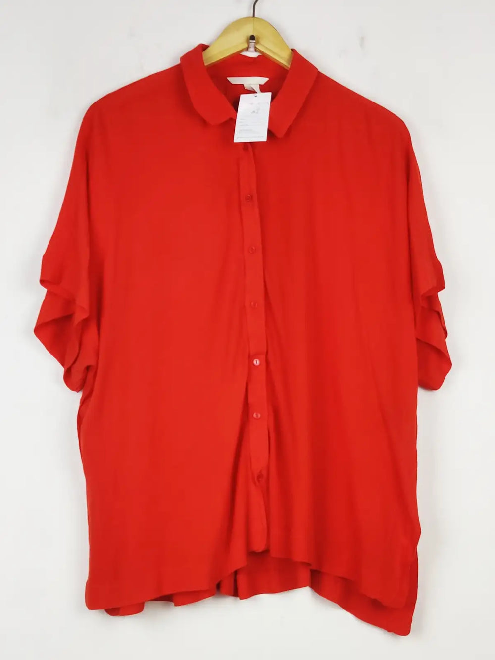 Buy online pre-used pre-loved 100% authentic & Original branded H&M (BDT-1475) available in Pakistan. Top international brands avilable.