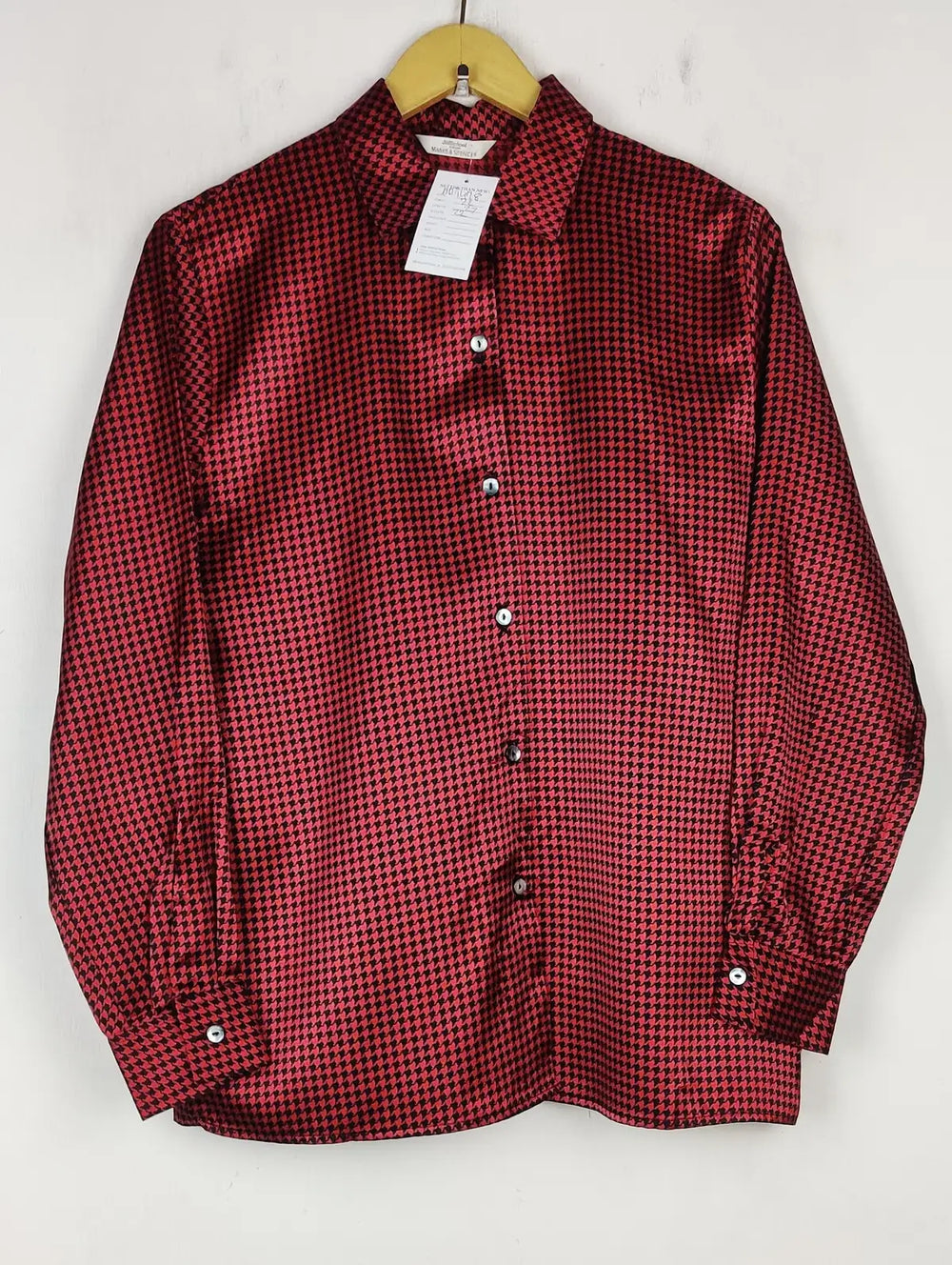 Buy online pre-used pre-loved 100% authentic & Original branded Mark & Spencer (BDT-1478) available in Pakistan. Top international brands avilable.