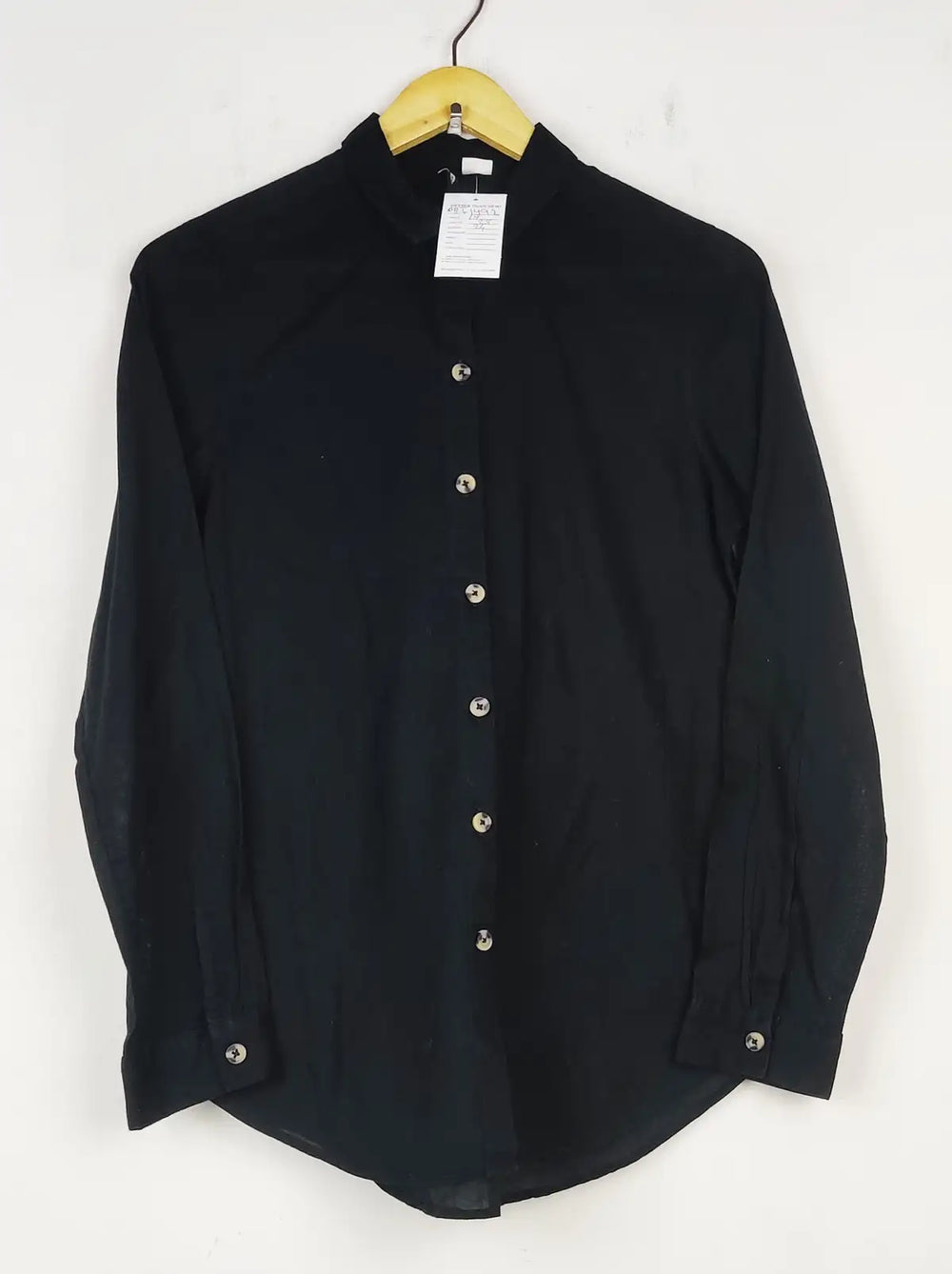 Buy online pre-used pre-loved 100% authentic & Original branded H&M (BDT-1492) available in Pakistan. Top international brands avilable.