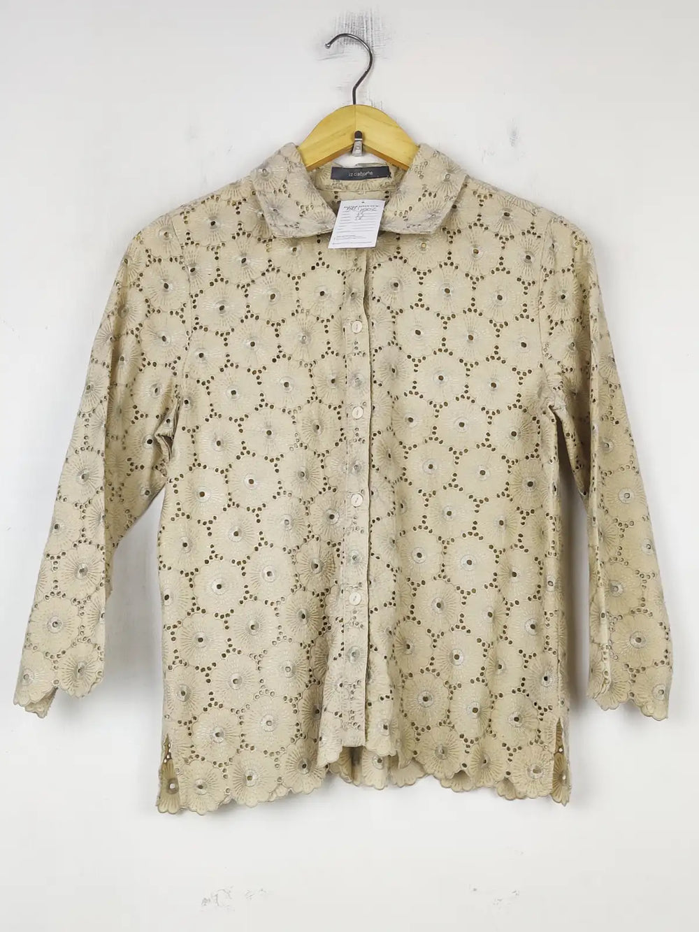 Buy online pre-used pre-loved 100% authentic & Original branded Liz Claiborne (BDT-1502) available in Pakistan. Top international brands avilable.