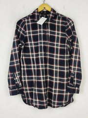 Buy online pre-used pre-loved 100% authentic & Original branded New Look (BDT-1528) available in Pakistan. Top international brands avilable.