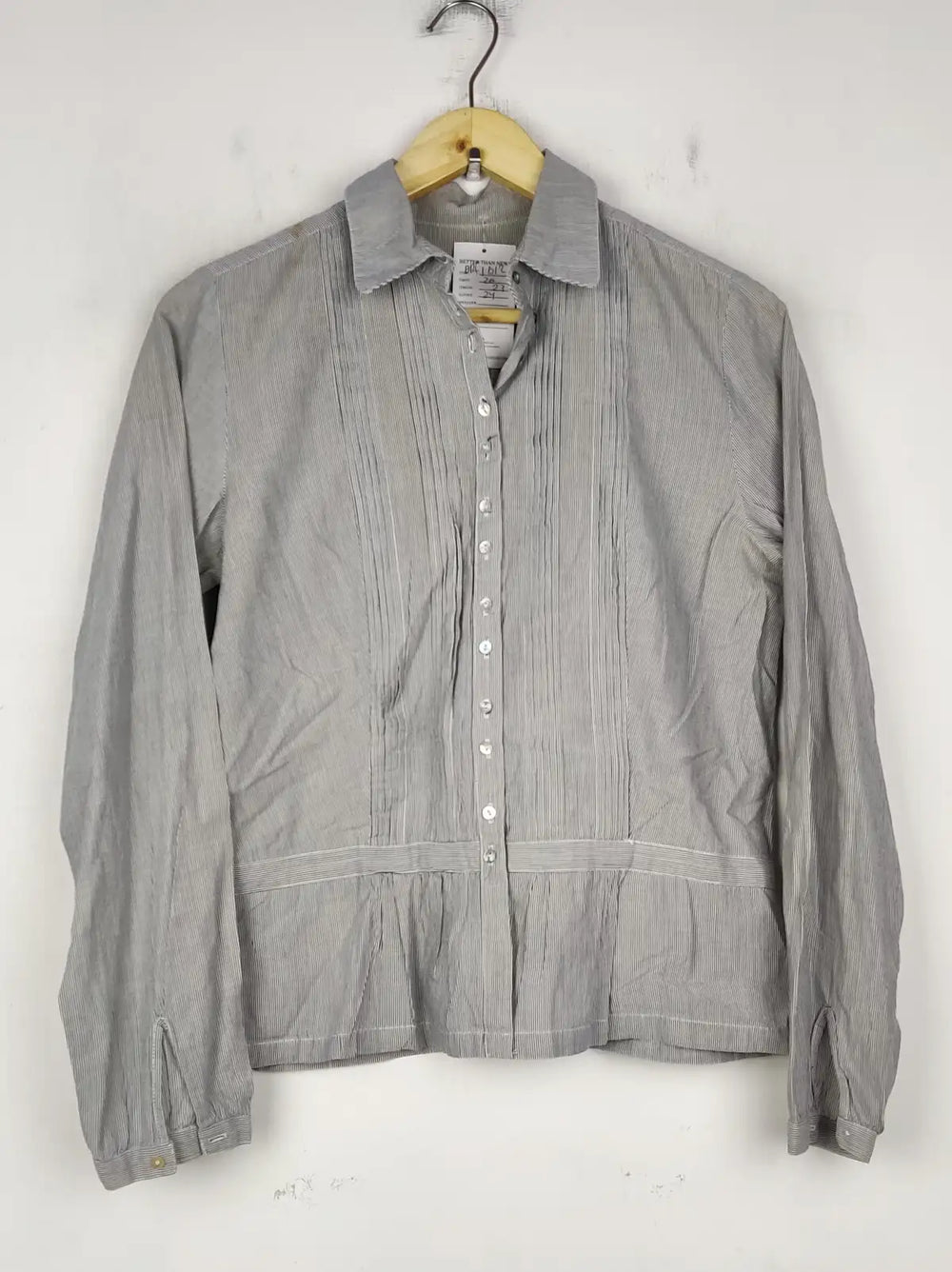 Buy online pre-used pre-loved 100% authentic & Original branded Unknown Brand (BDT-1611) available in Pakistan. Top international brands avilable.