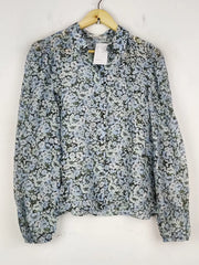 Buy online pre-used pre-loved 100% authentic & Original branded Stradivarius (BDT-1616) available in Pakistan. Top international brands avilable.