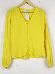 Buy online pre-used pre-loved 100% authentic & Original branded Wearhouse (BDT-1766) available in Pakistan. Top international brands avilable.