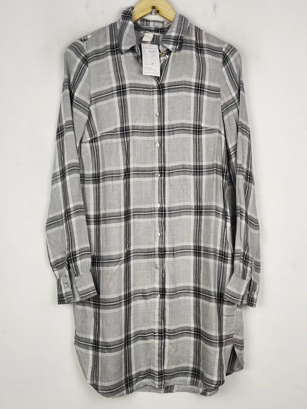 Buy online pre-used pre-loved 100% authentic & Original branded H&M (BDT-1882) available in Pakistan. Top international brands avilable.