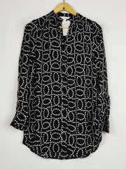 Buy online pre-used pre-loved 100% authentic & Original branded H&M (BDT-189) available in Pakistan. Top international brands avilable.