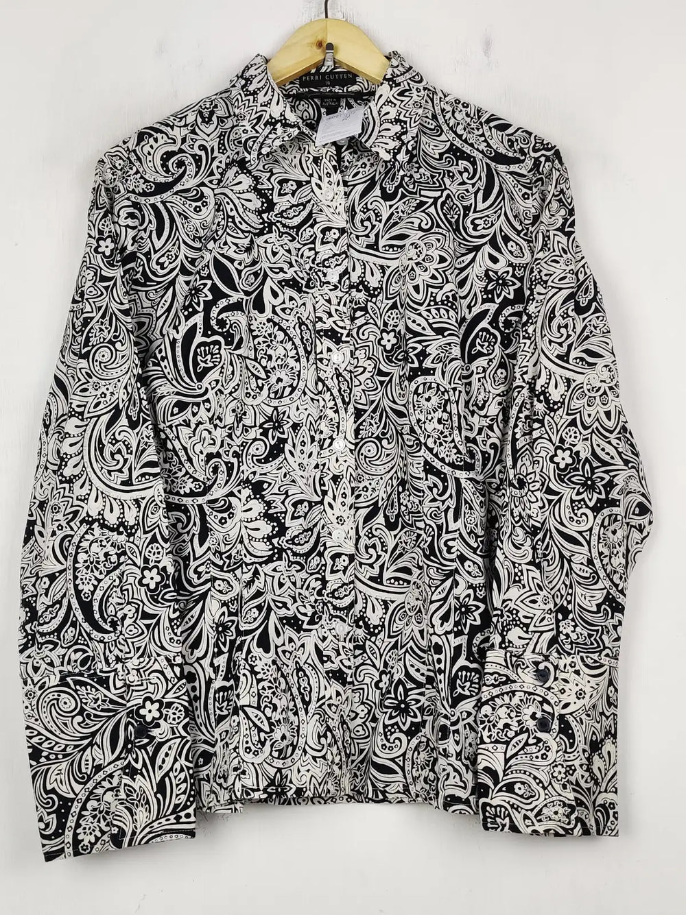Buy online pre-used pre-loved 100% authentic & Original branded Perri Cutten (BDT-1971) available in Pakistan. Top international brands avilable.