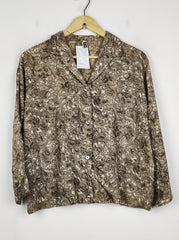 Buy online pre-used pre-loved 100% authentic & Original branded Unknown Brand (BDT-2307) available in Pakistan. Top international brands avilable.