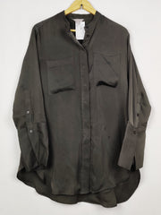 Buy online pre-used pre-loved 100% authentic & Original branded H&M (BDT-2319) available in Pakistan. Top international brands avilable.
