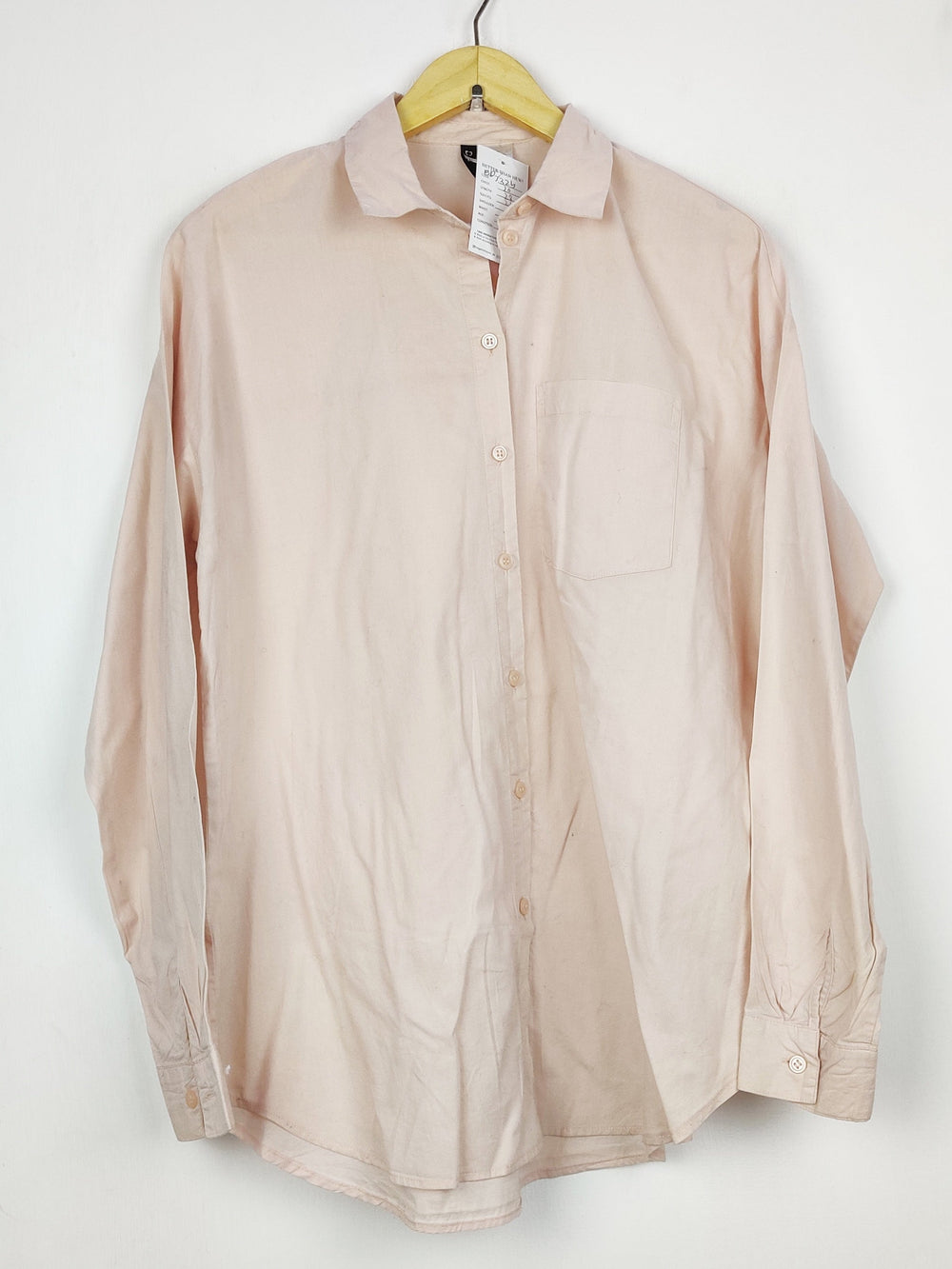 Buy online pre-used pre-loved 100% authentic & Original branded H&M (BDT-2324) available in Pakistan. Top international brands avilable.