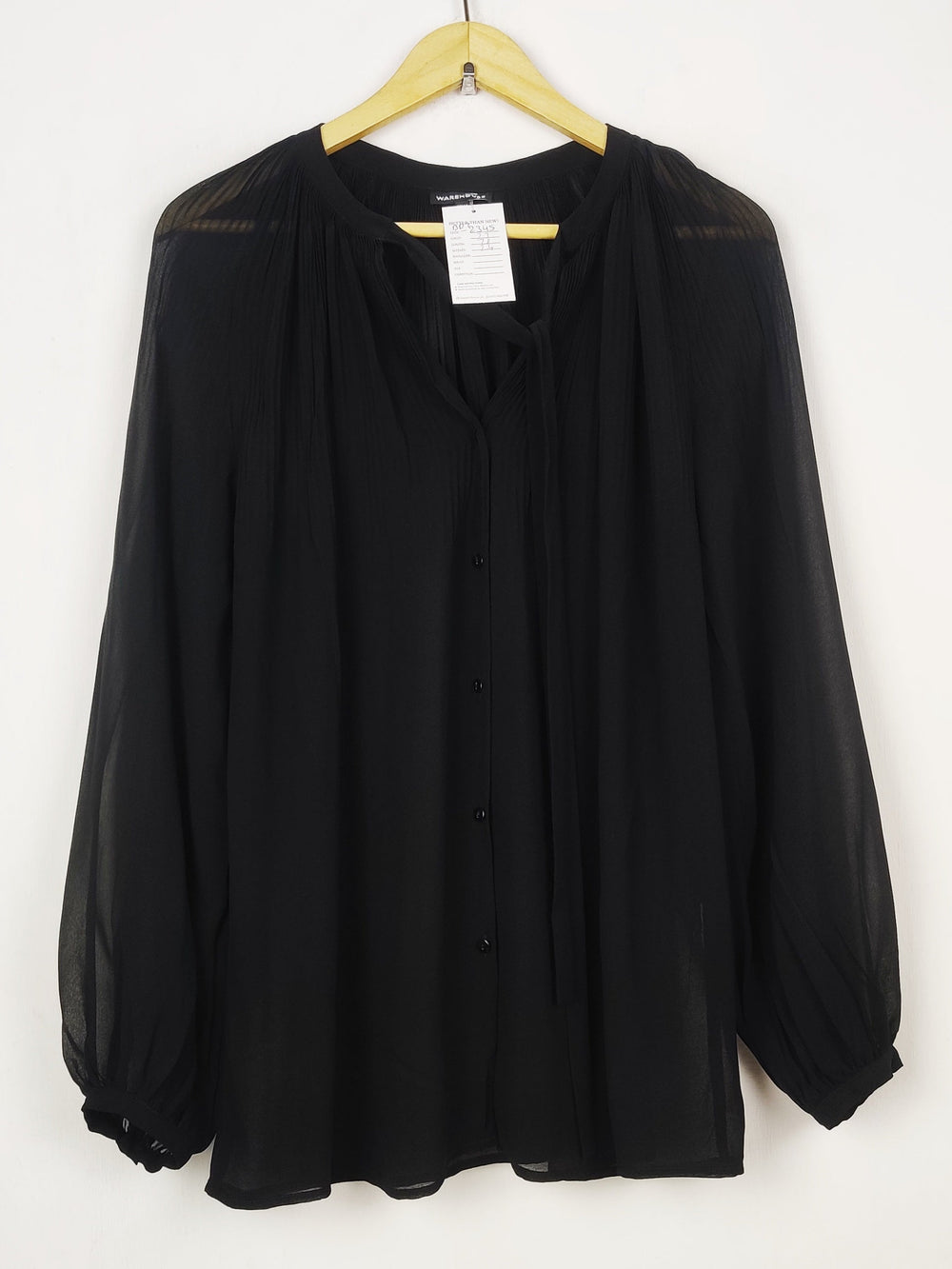 Buy online pre-used pre-loved 100% authentic & Original branded Warehouse (BDT-2345) available in Pakistan. Top international brands avilable.