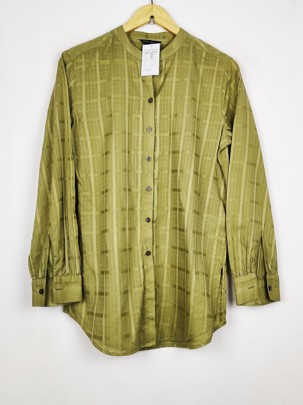 Buy online pre-used pre-loved 100% authentic & Original branded M&S (BDT-2430) available in Pakistan. Top international brands avilable.