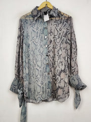 Buy online pre-used pre-loved 100% authentic & Original branded River Island (BDT-2486) available in Pakistan. Top international brands avilable.