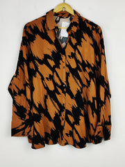 Buy online pre-used pre-loved 100% authentic & Original branded George (BDT-540) available in Pakistan. Top international brands avilable.