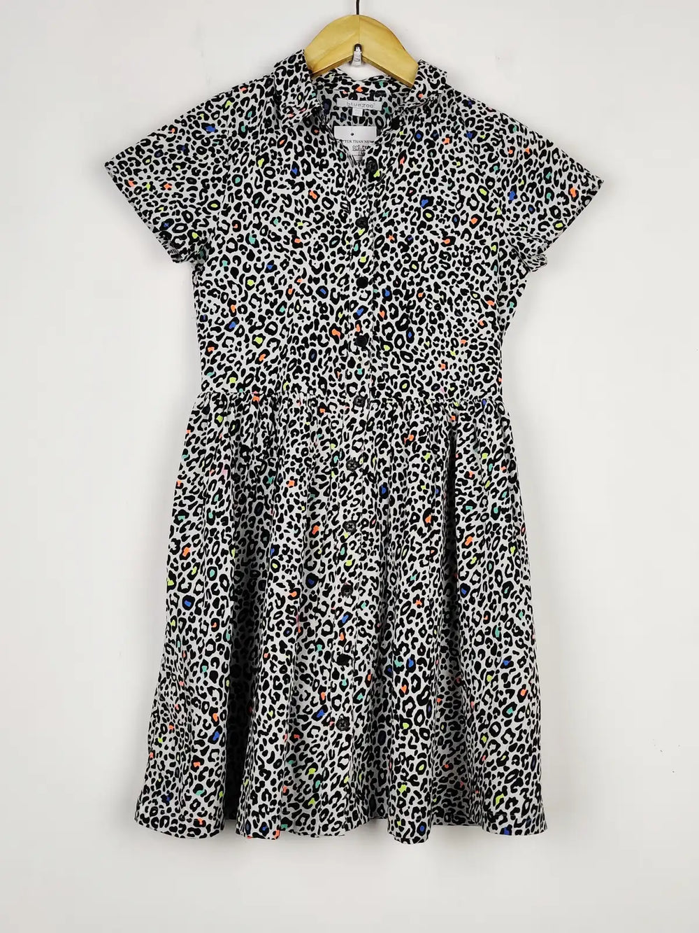 Buy online pre-used pre-loved 100% authentic & Original branded Bluezoo (BDT-552) available in Pakistan. Top international brands avilable.