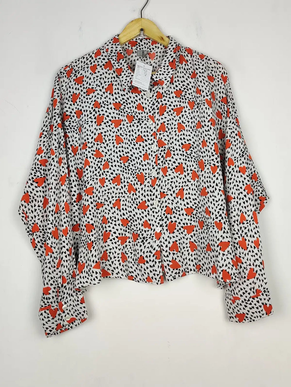 Buy online pre-used pre-loved 100% authentic & Original branded Asos (BDT-723) available in Pakistan. Top international brands avilable.