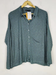 Buy online pre-used pre-loved 100% authentic & Original branded Mark & Spencer (BDT-739) available in Pakistan. Top international brands avilable.