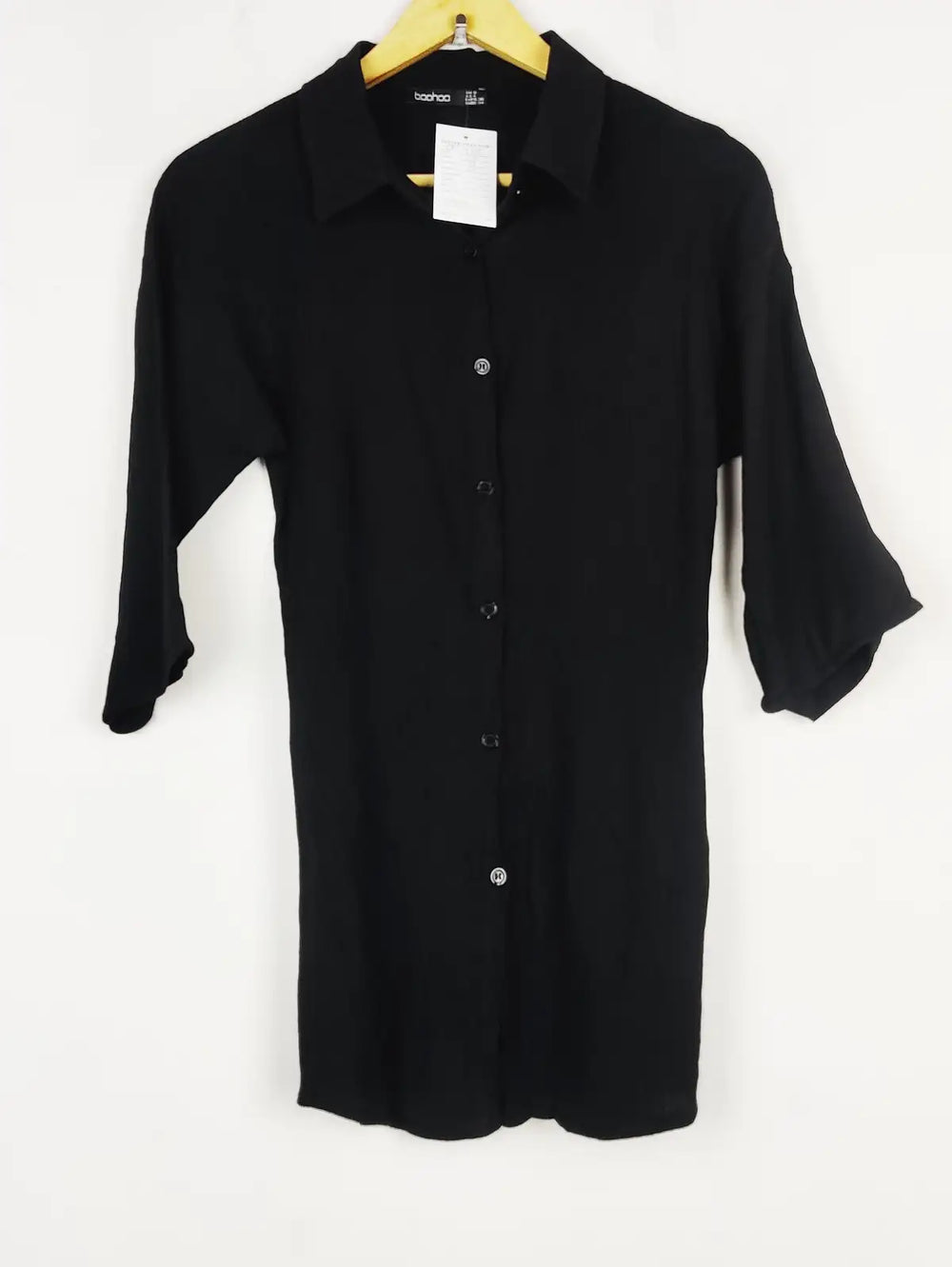 Buy online pre-used pre-loved 100% authentic & Original branded Boohoo (BDT-768) available in Pakistan. Top international brands avilable.