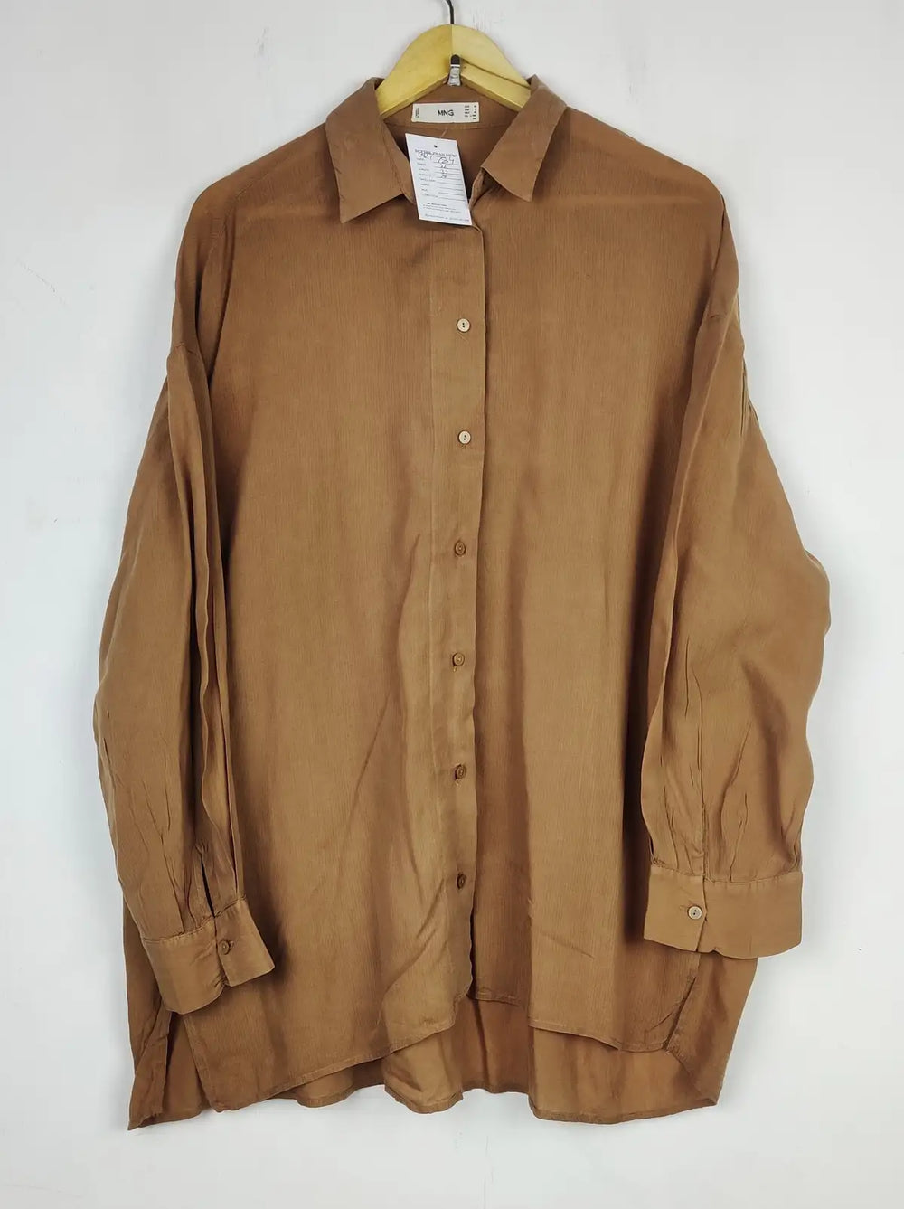 Buy online pre-used pre-loved 100% authentic & Original branded Mng (BDT-784) available in Pakistan. Top international brands avilable.