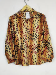 Buy online pre-used pre-loved 100% authentic & Original branded Unknown Brand (BDT-789) available in Pakistan. Top international brands avilable.