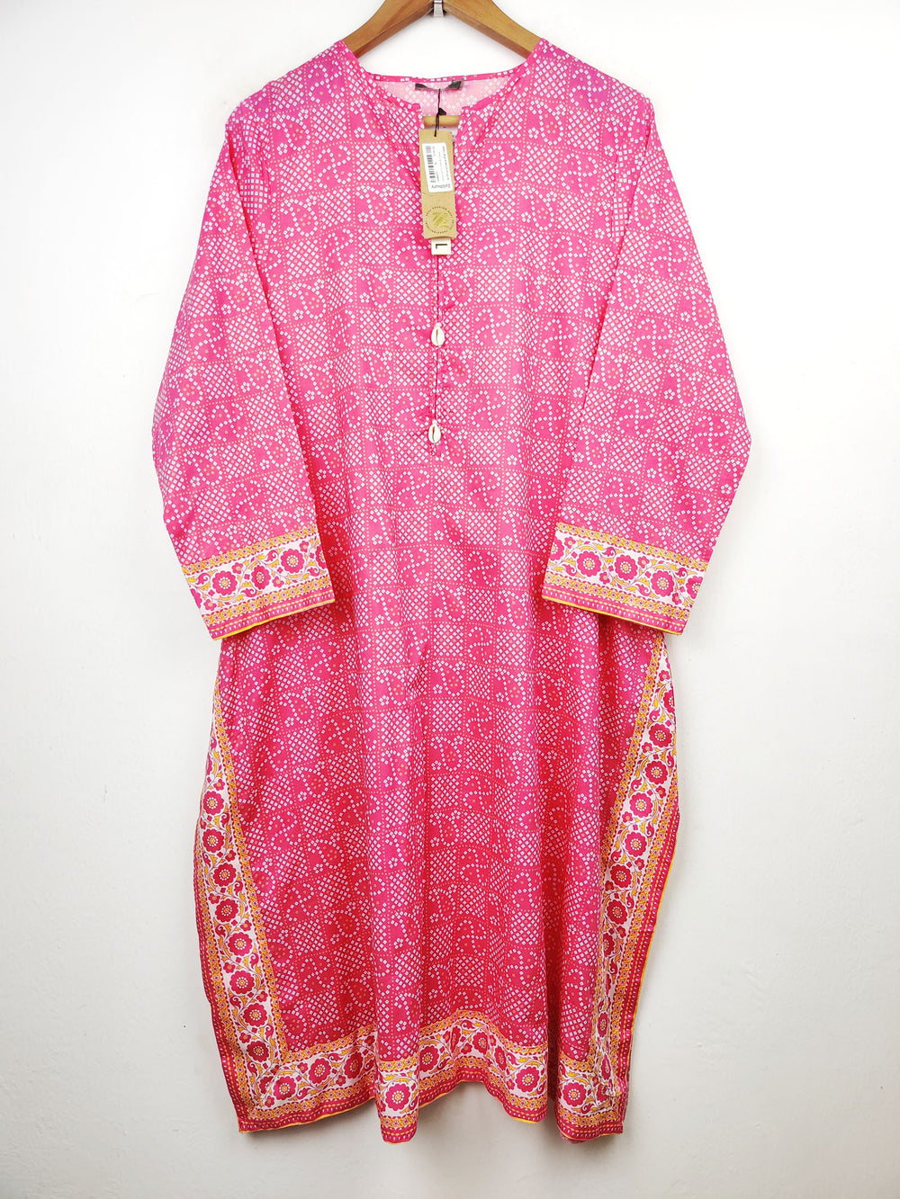 Buy online pre-used pre-loved 100% authentic & Original branded Zellbury (BK-1050) available in Pakistan. Top international brands avilable.