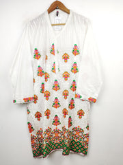 Buy online pre-used pre-loved 100% authentic & Original branded Rangni (BK-1099) available in Pakistan. Top international brands avilable.