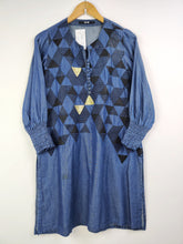 Buy online pre-used pre-loved 100% authentic & Original branded Khaadi (BK-1294) available in Pakistan. Top international brands avilable.