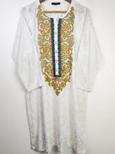 Buy online pre-used pre-loved 100% authentic & Original branded Limelight (BK-1413) available in Pakistan. Top international brands avilable.