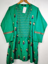 Buy online pre-used pre-loved 100% authentic & Original branded Khaadi (BK-1426) available in Pakistan. Top international brands avilable.