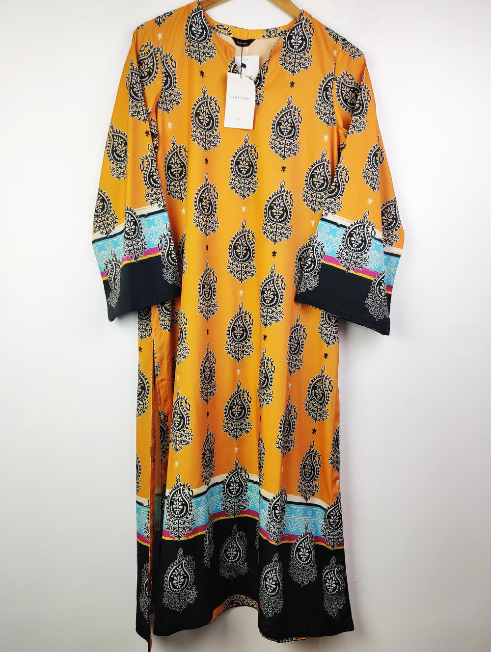 Buy online pre-used pre-loved 100% authentic & Original branded Sapphire (BK-1457) available in Pakistan. Top international brands avilable.