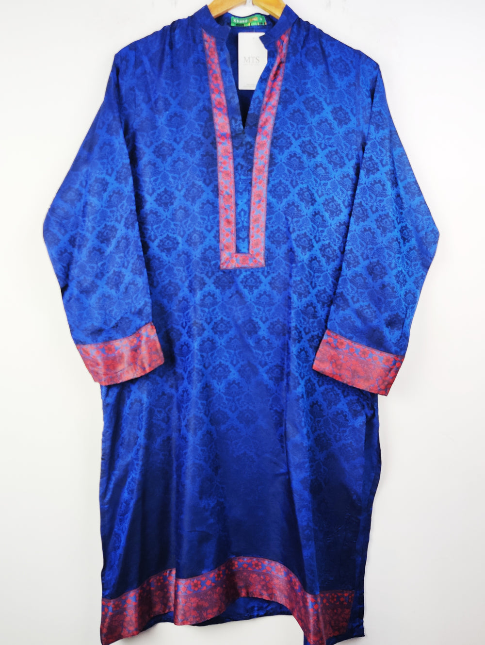 Buy online pre-used pre-loved 100% authentic & Original branded Khaadi (BK-1466) available in Pakistan. Top international brands avilable.