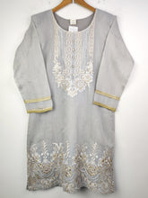 Buy online pre-used pre-loved 100% authentic & Original branded Markaz E Libas (BK-1496) available in Pakistan. Top international brands avilable.