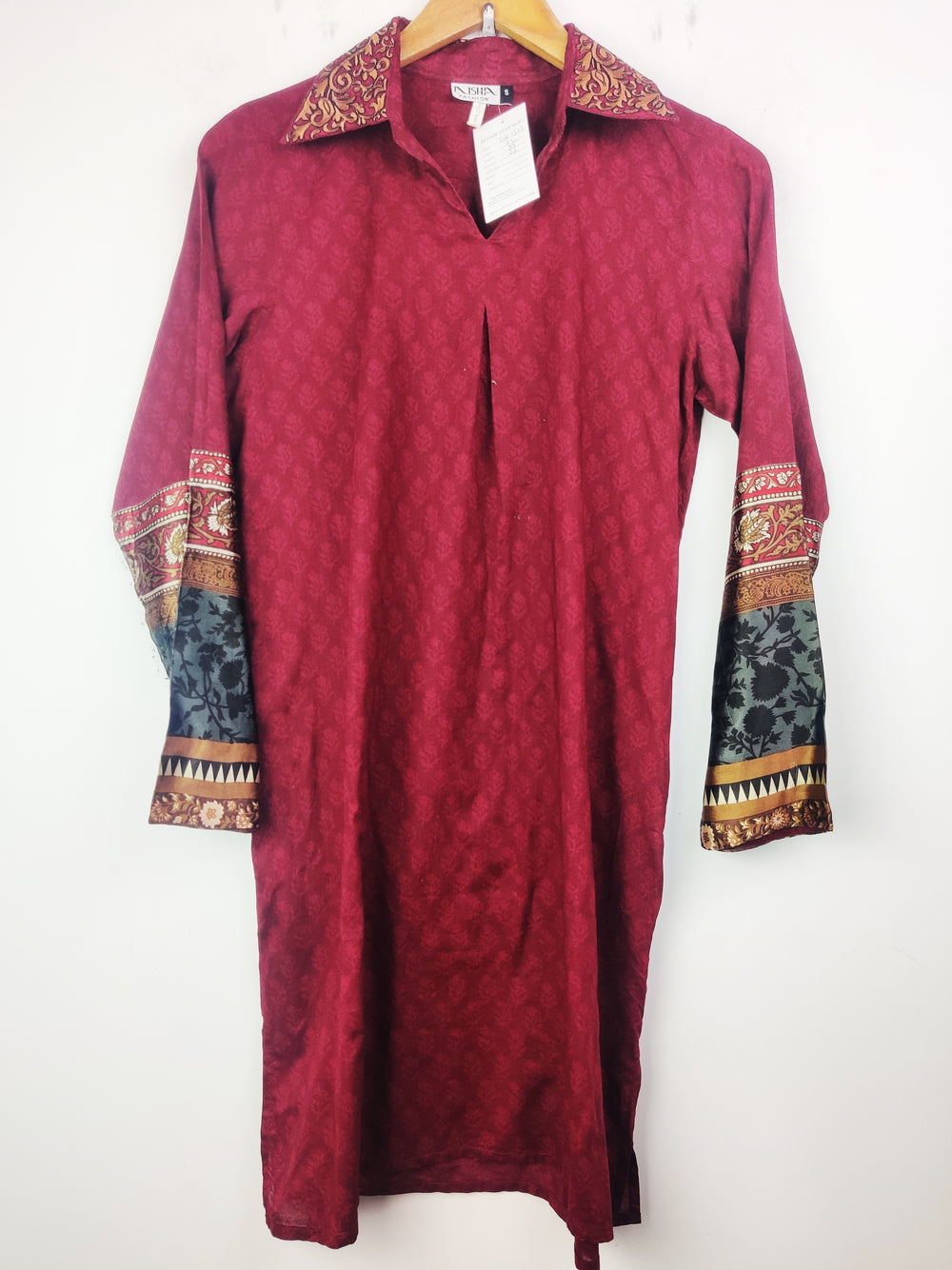 Buy online pre-used pre-loved 100% authentic & Original branded Nisha Fashion (BK-1537) available in Pakistan. Top international brands avilable.