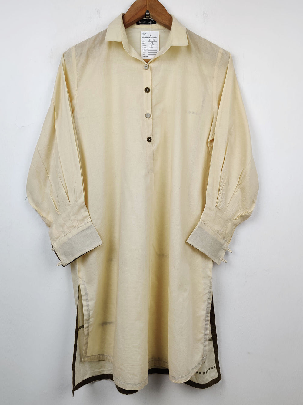 Buy online pre-used pre-loved 100% authentic & Original branded J. (BK-153) available in Pakistan. Top international brands avilable.