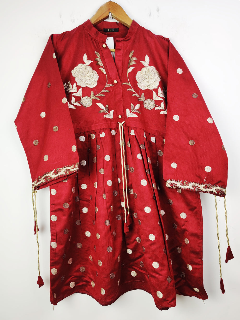 Buy online pre-used pre-loved 100% authentic & Original branded J.J (BK-1590) available in Pakistan. Top international brands avilable.