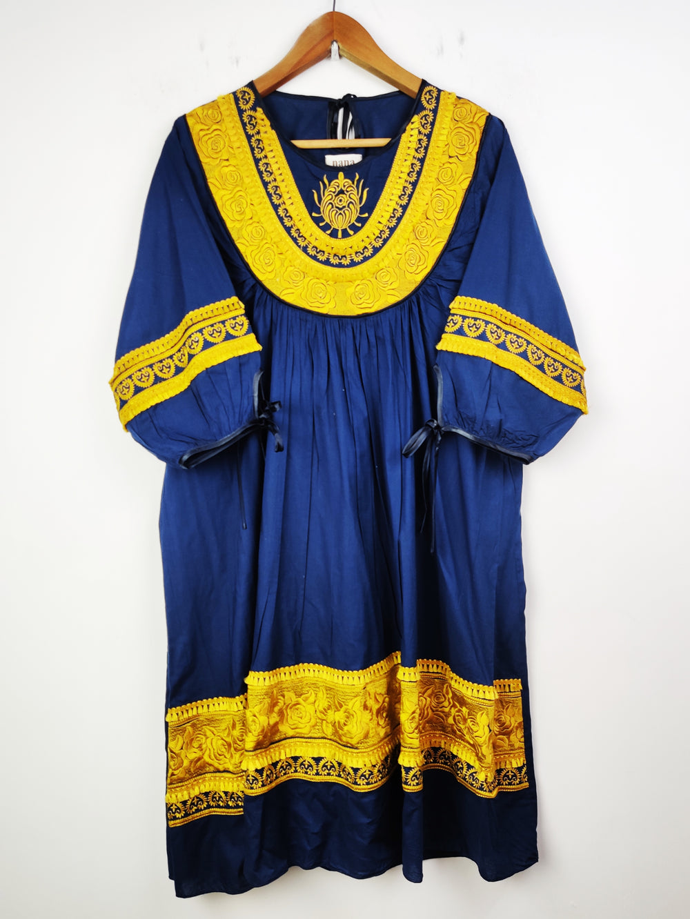 Buy online pre-used pre-loved 100% authentic & Original branded Nana (BK-1606) available in Pakistan. Top international brands avilable.