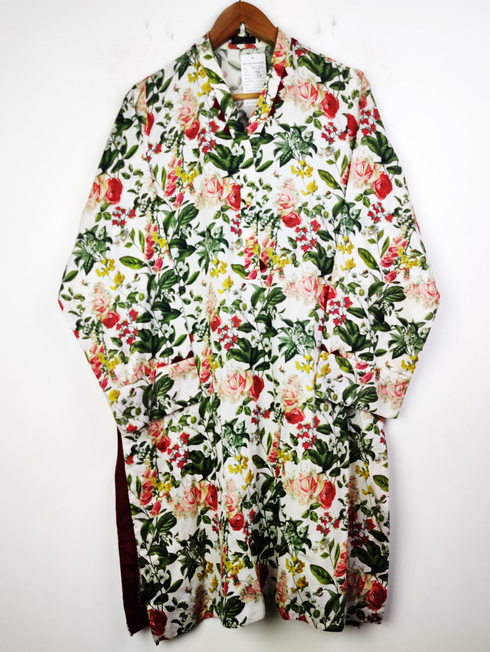 Buy online pre-used pre-loved 100% authentic & Original branded Sapphire (BK-1618) available in Pakistan. Top international brands avilable.